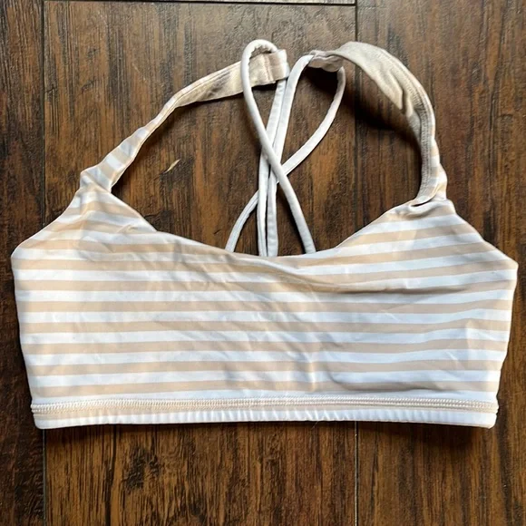 lululemon athletica, Intimates & Sleepwear, Lululemon White Sports Bra  Size 4